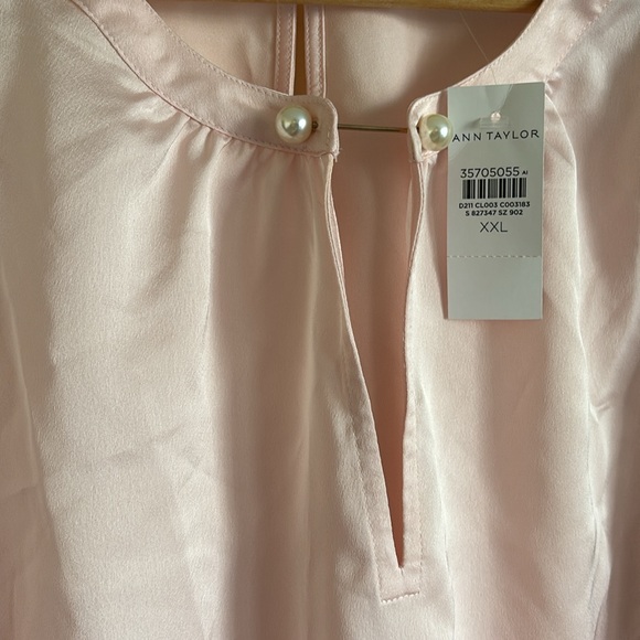 NWT Ann Taylor Pink Blouse with Pearl Neck Detail Size XXL - Picture 5 of 7